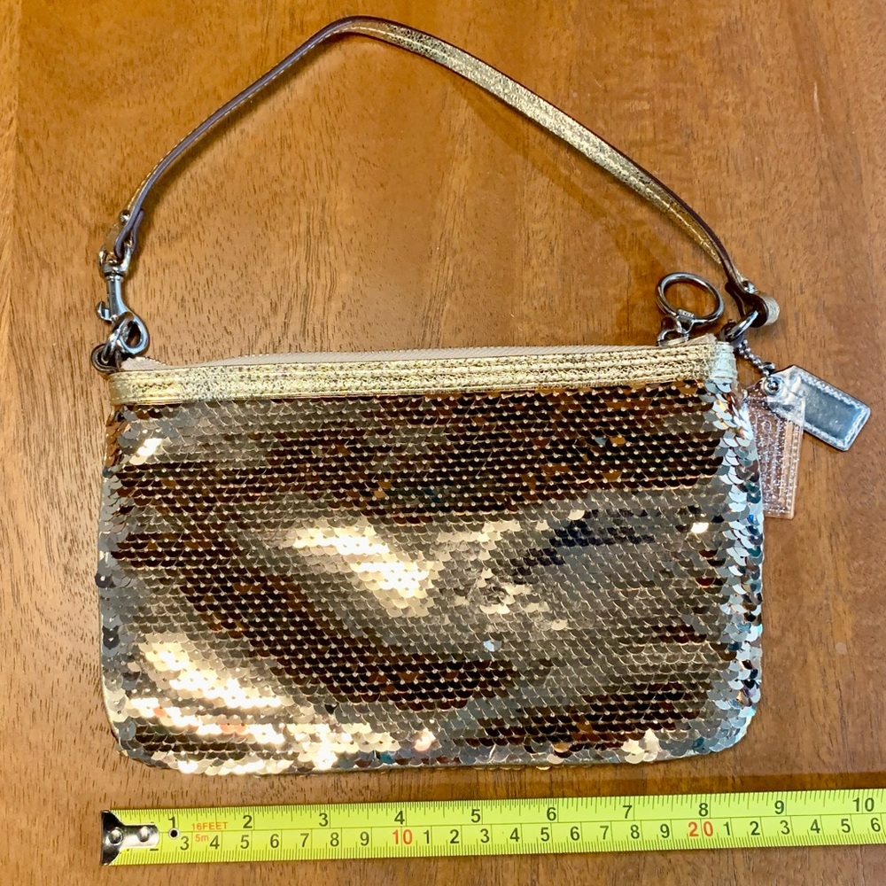 Coach Poppy Gold Sequin Wristlet / small shoulder bag, leopard lining - Picture 5 of 10